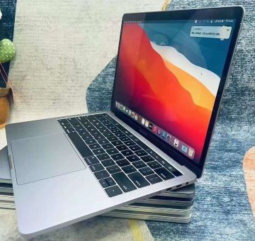 Apple Macbook Pro A2141 Intel Coi7 9th Gen 16gb ram 512ssd