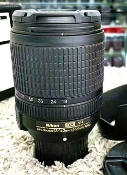 Nikon lens 18-140